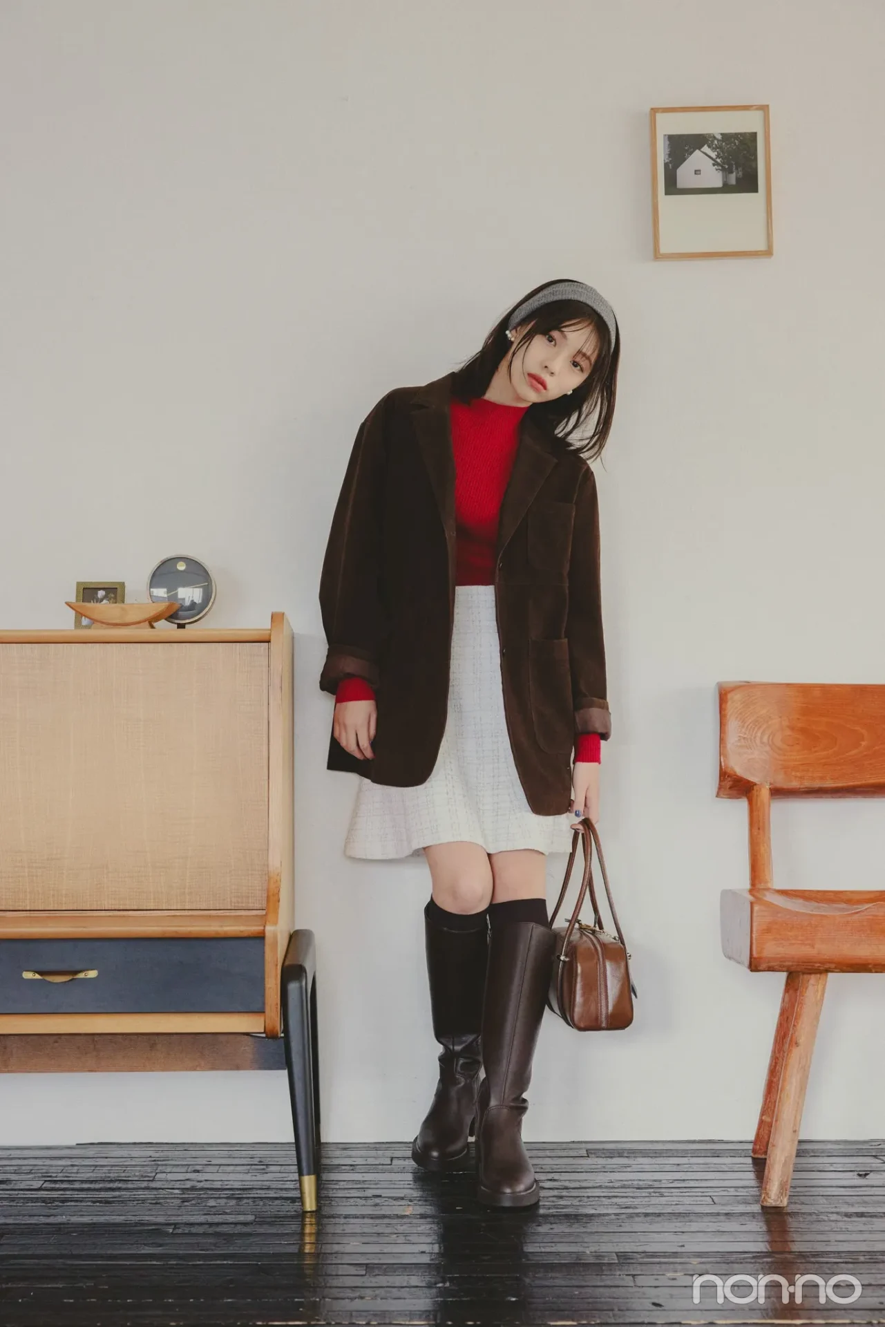 菊地姫奈の大学生の一週間コーデ、金曜日のジャケットスタイル