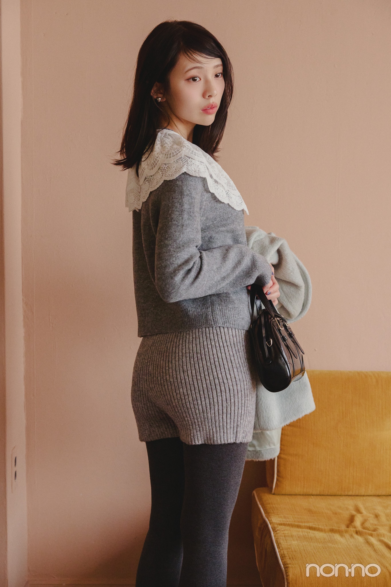 菊地姫奈の冬のミニニットショートパンツの防寒ポイント