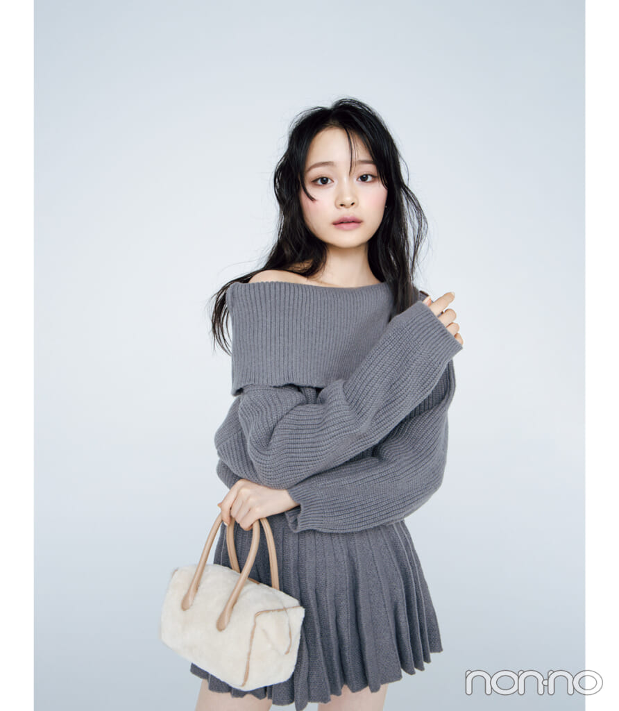 GRL(グレイル)のミニワンピを着た林芽亜里の