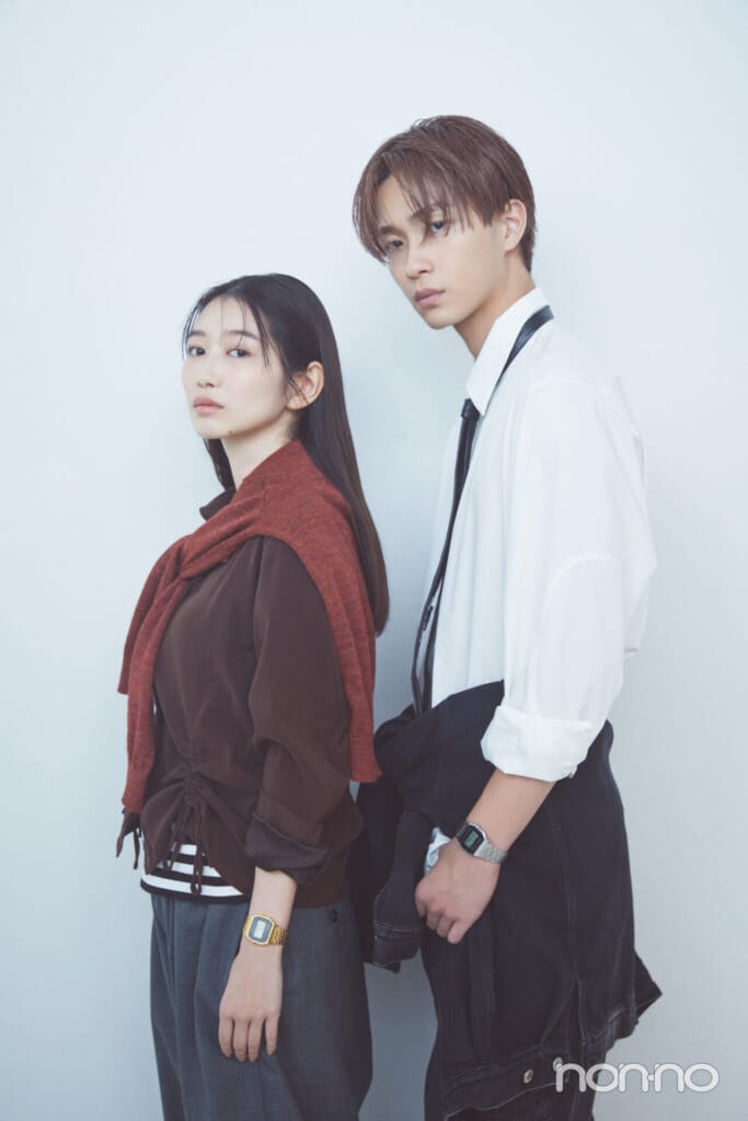 プチプラ派カップルにおすすめのペアウォッチをつけた野村康太と岡本夏美