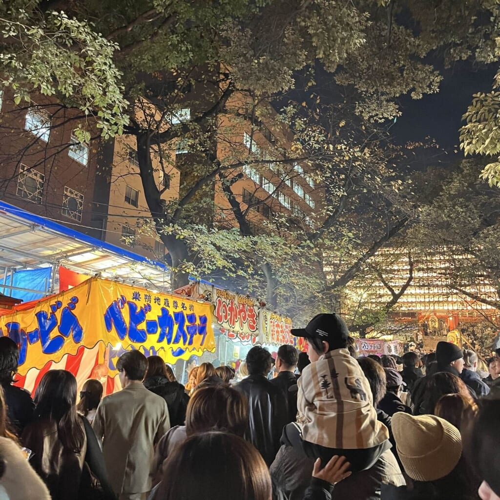 花園神社大酉祭 酉の市 屋台 境内