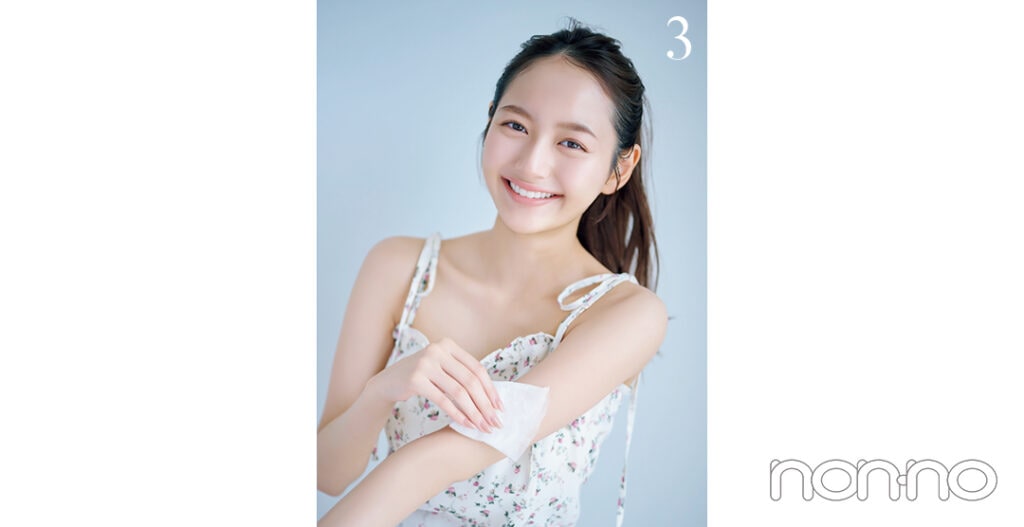 加藤栞のシートマスク後ルーティン3