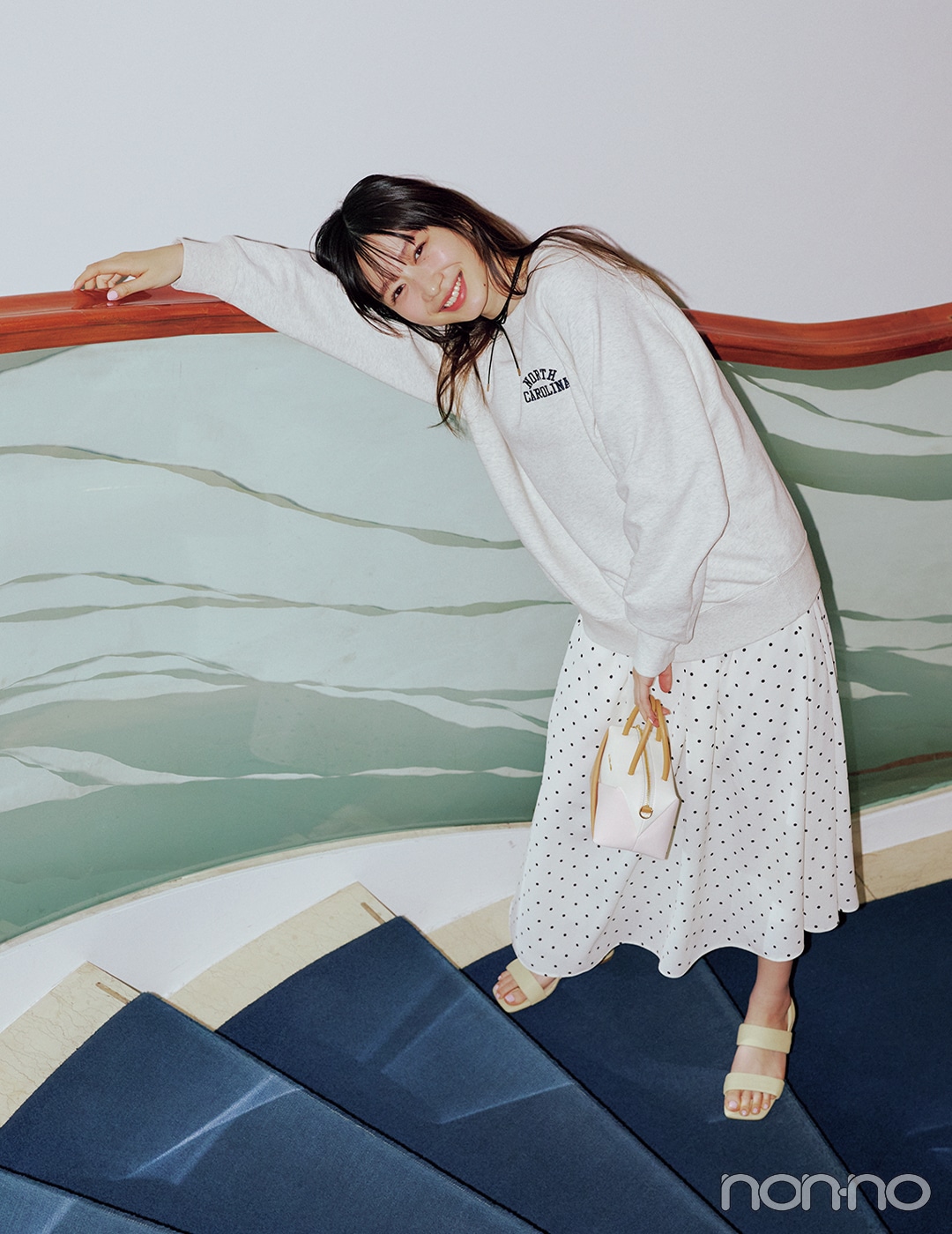 【non-no web】岡本夏美が着こなす大学生の毎日コーデ