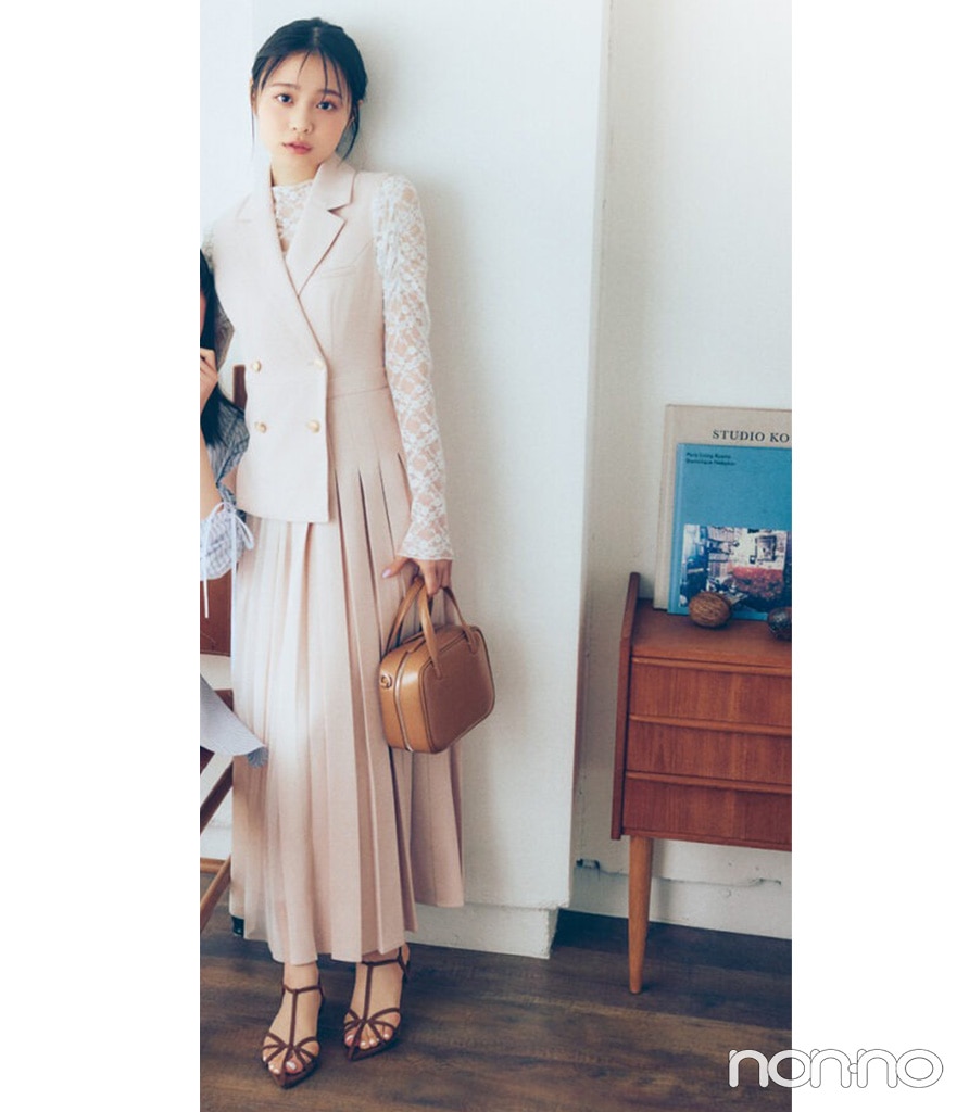 ジャケット風ワンピを使った美術館コーデ