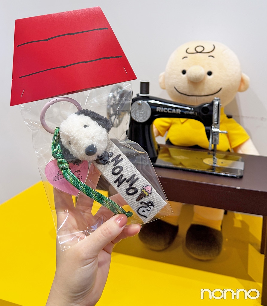 パッケージにいれたスヌーピーのマスコットタグ