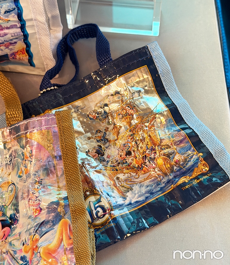 東京ディズニーシー25周年のガチャガチャ、10周年のデザイン