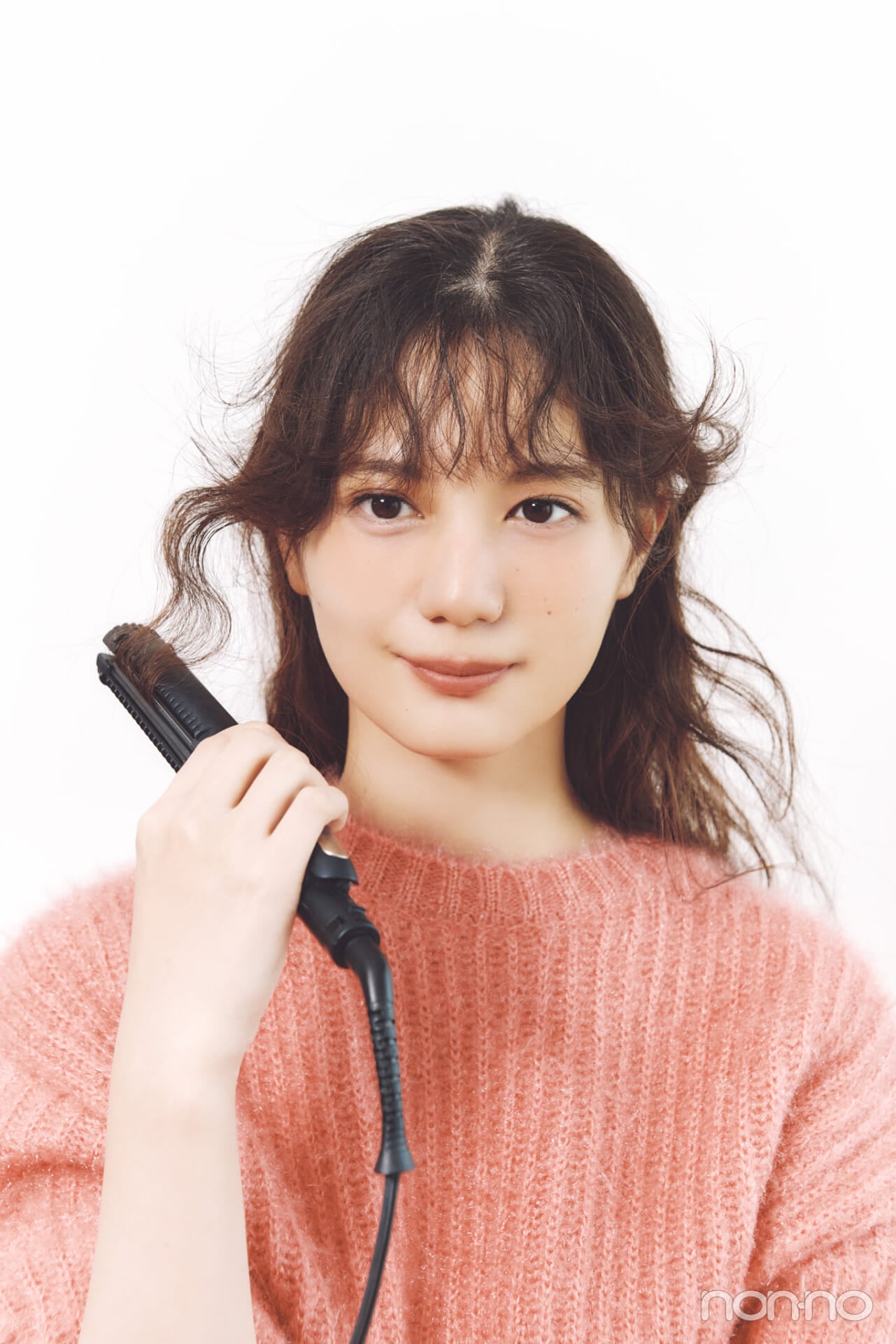 小坂菜緒のヘアアレ14daysのキャップヘアのプロセス②