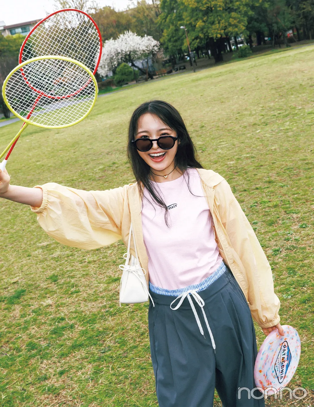 林芽亜里の大学生の一週間コーデ 土曜日のパンツスタイル