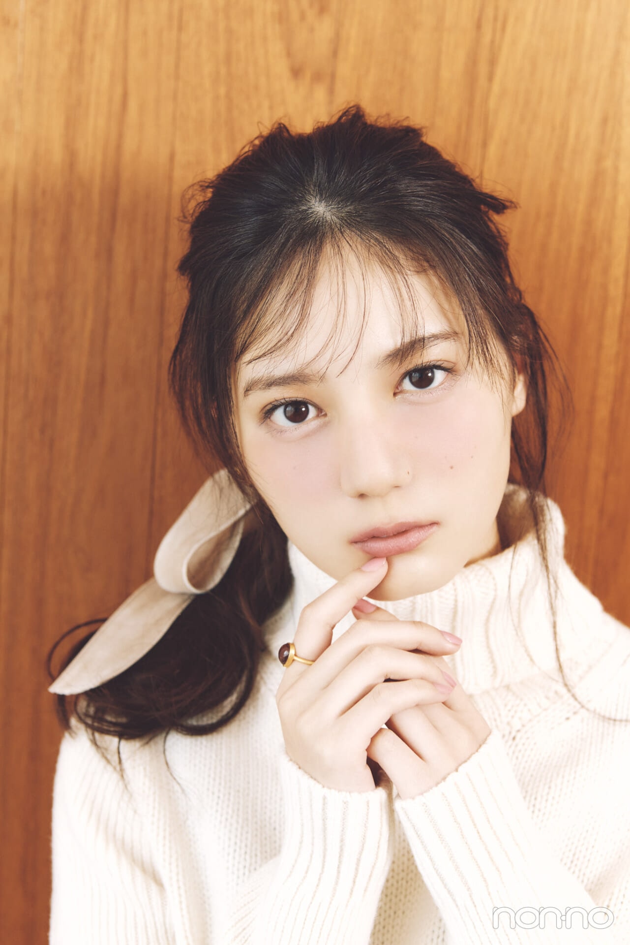 小坂菜緒のヘアアレ14daysのリボン編み込みの仕上がりカット