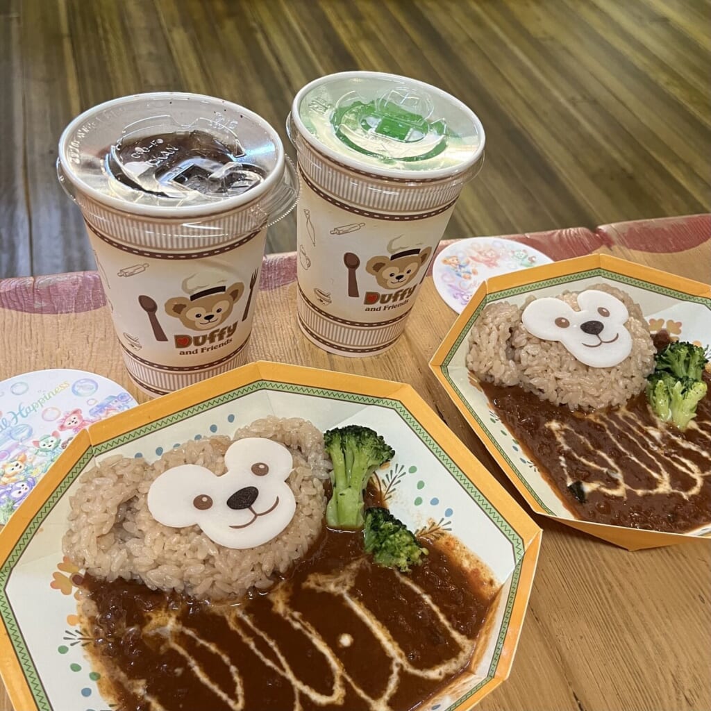 ミゲルズ・エルドラド・キャンティーナ／ロストリバーデルタ ダッフィーのビーフキーマシチューライス