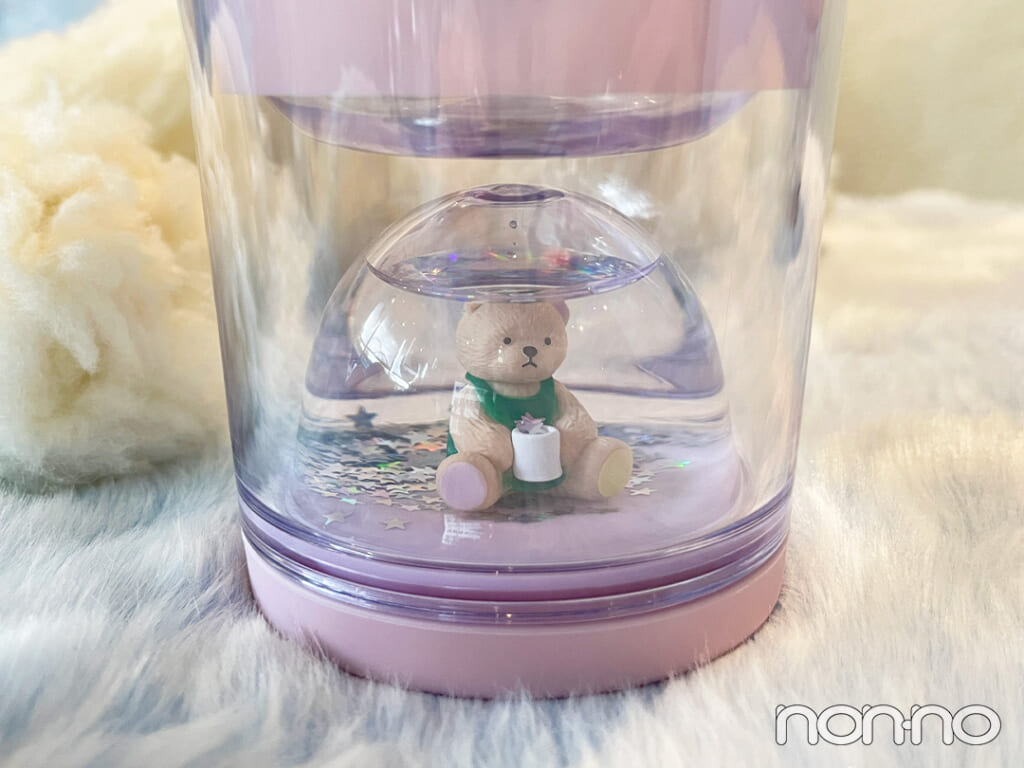 『gelato pique ベアスノードームボーダータンブラー ソフトピンク 355ml』スノードームの中