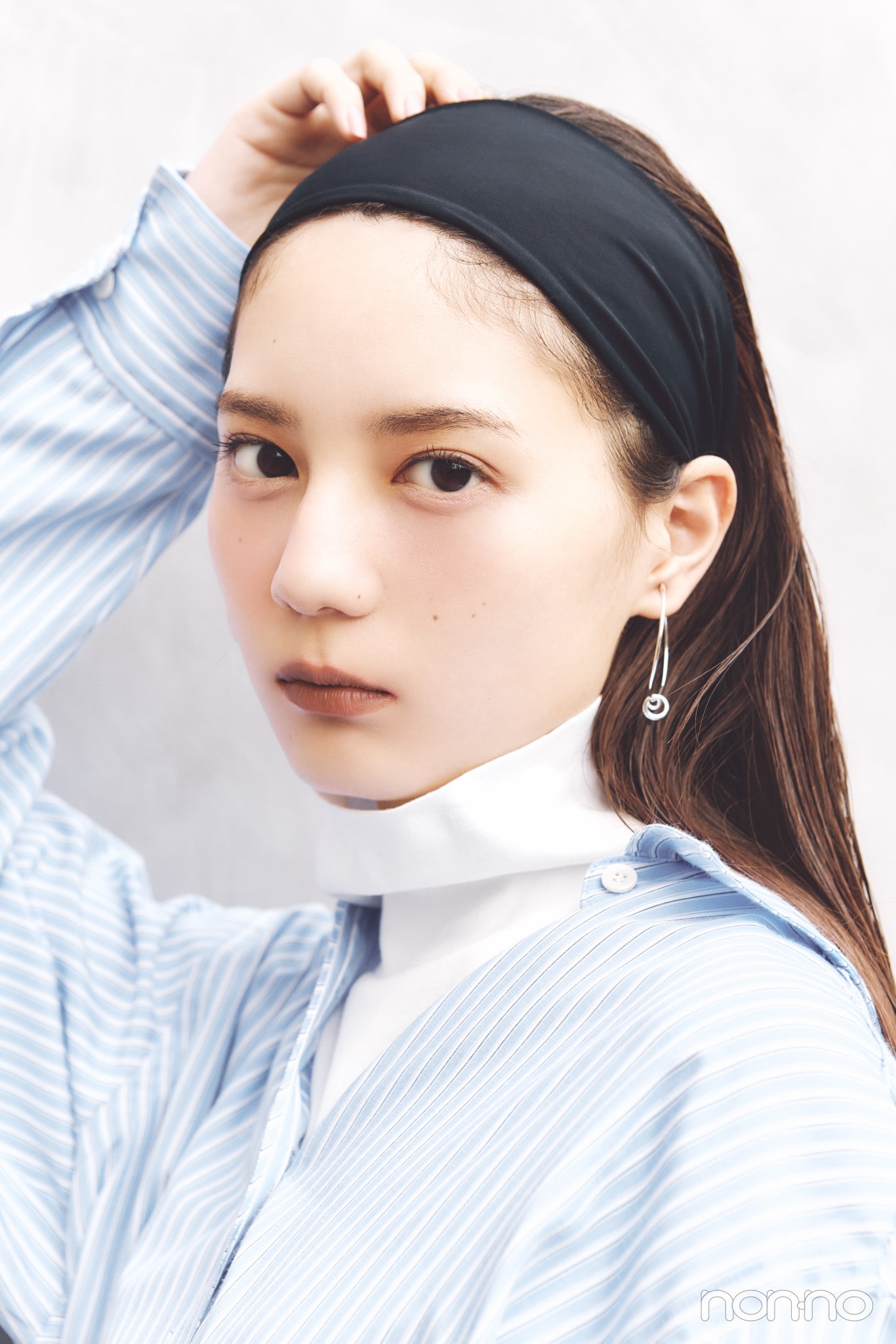 小坂菜緒のヘアアレ14daysのターバンアレンジの仕上がりカット