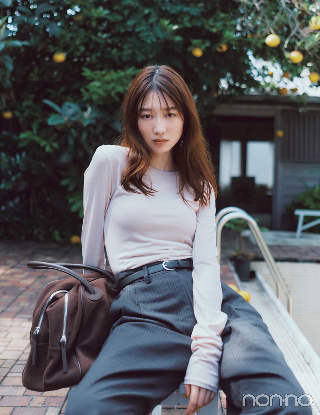 【non-no web】岡本夏美が着こなす大学生の毎日コーデ