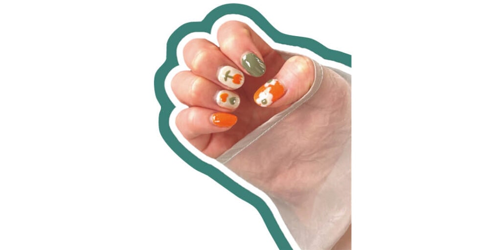 気分や予定に合わせて気軽にネイルをチェンジ（桧彩さん・大学3年）