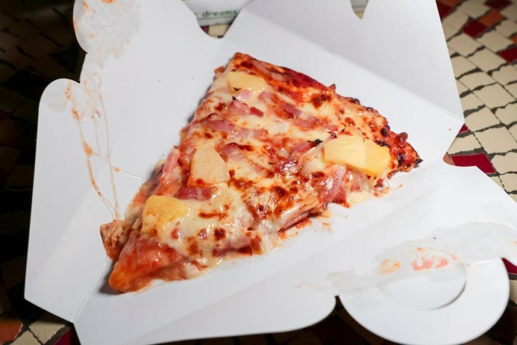 ディズニー「ベーコンとパイナップルのピザ」