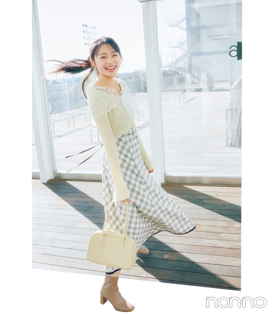 林芽亜里の時間割別大学生の作り置き通学コーデモデルカット2-5