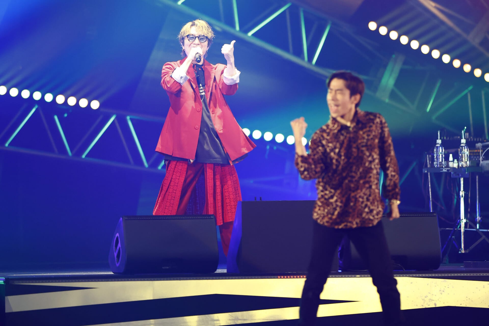ファンタジーオンアイスで演技する織田信成 「ズッコケ男道」with 安田章大