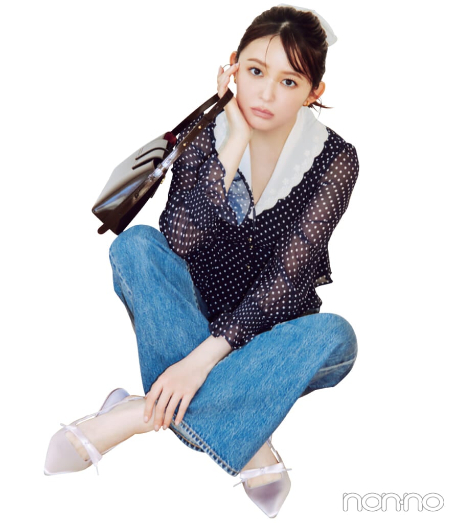ドット柄アイテムを着た久間田琳加2