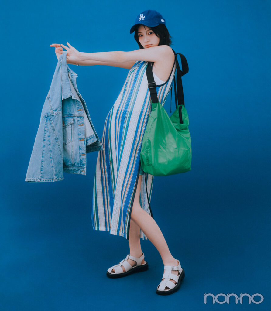 出口夏希の夏のボーダー＆ストライプモデルカット1-1