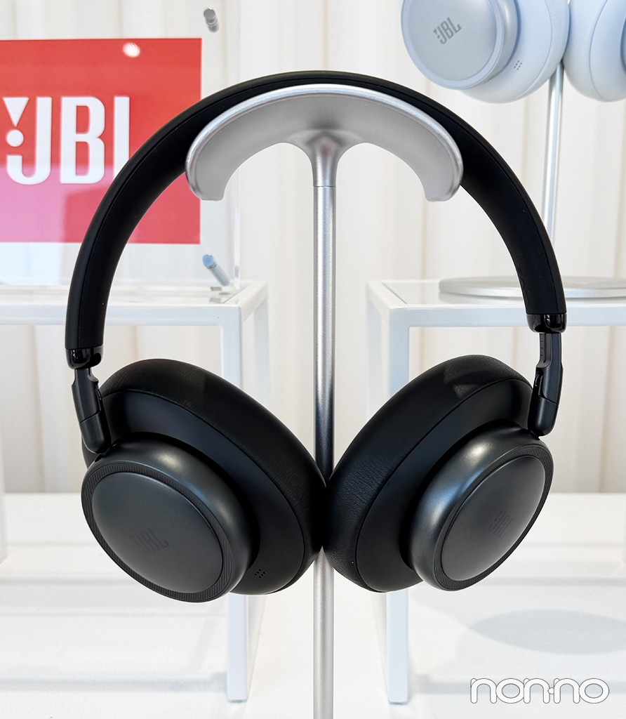 『JBL Live 780NC』のブラック