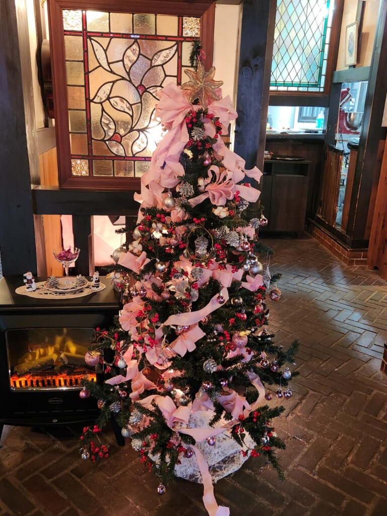 カフェRosa薔薇舘 内装 クリスマスツリー