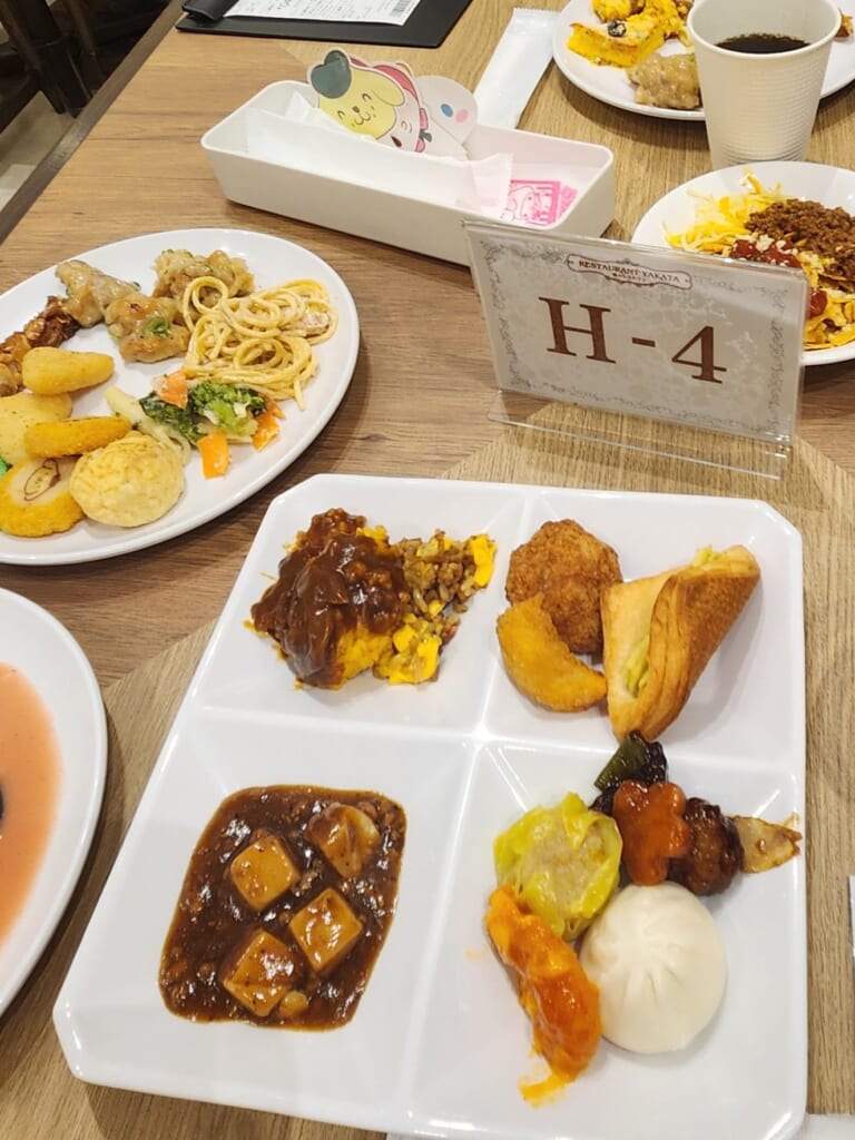 サンリオピューロランド 館のレストラン メニュー