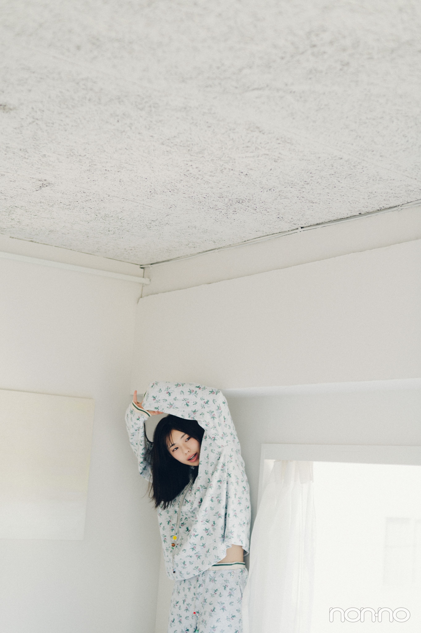 菊地姫奈のひなでぃぐ。第8回の腹チラショット