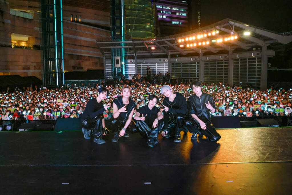 『Starkissed』ショーケースでのTOMORROW X TOGETHER(TXT)