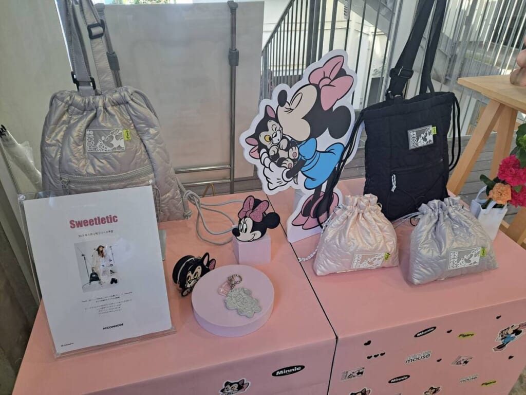 アコモデ　ディズニー　2026年新作グッズ　ミニーマウス　フィガロ
