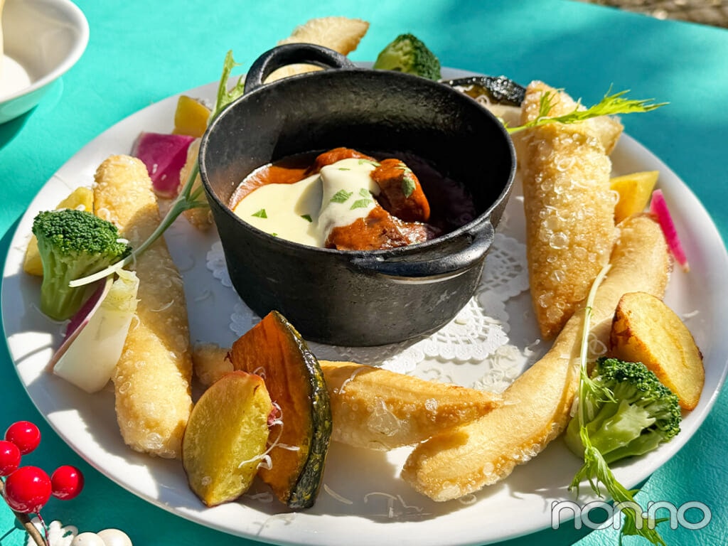 自家製揚げピザのリース 牛ほほ肉のシチュー仕立て／￥2800