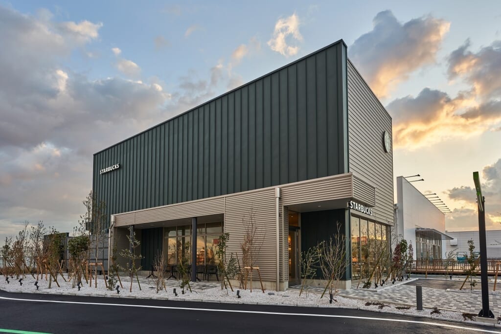 スタバ横須賀大津店外観