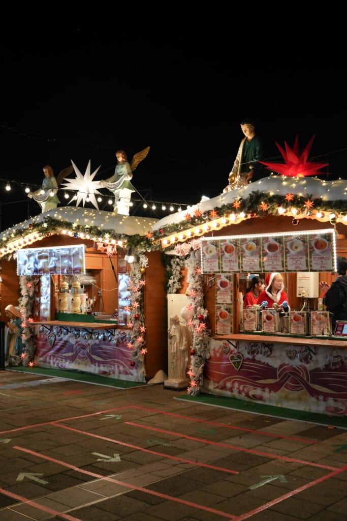 東京スカイツリータウン クリスマスマーケット キラキラ輝くヒュッテ