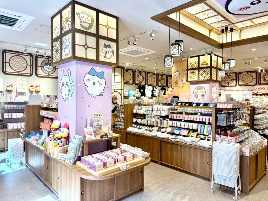 ちいかわもぐもぐ本舗川越の内観