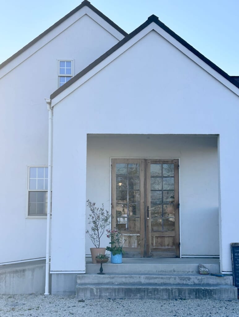 Fast Blue Cafe　入り口