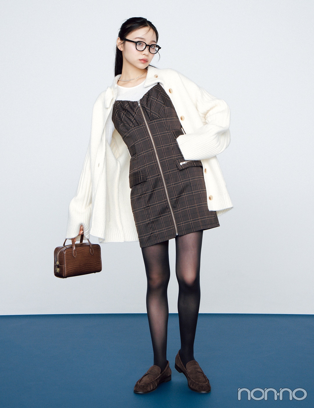 【non-no web】林芽亜里が着こなす大学生の毎日コーデ