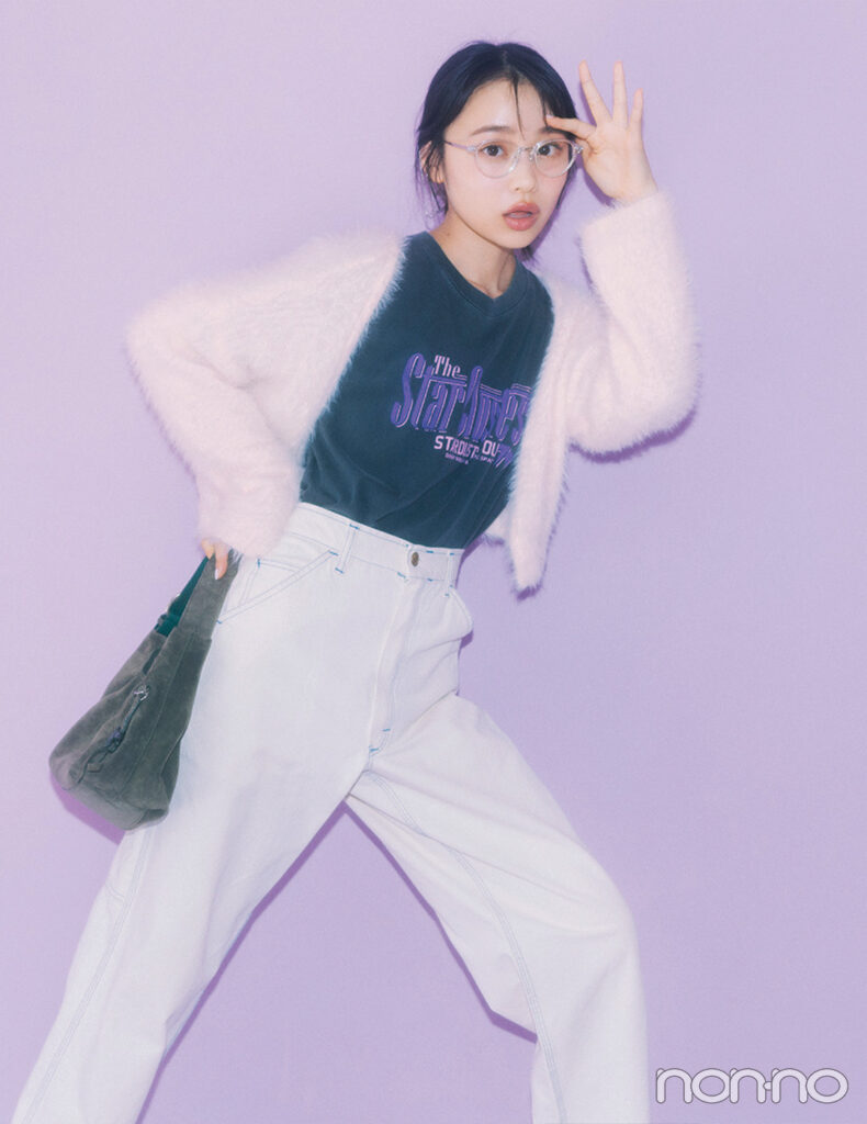 林芽亜里の大学生1週間コーデ、土曜日のデニムスタイル