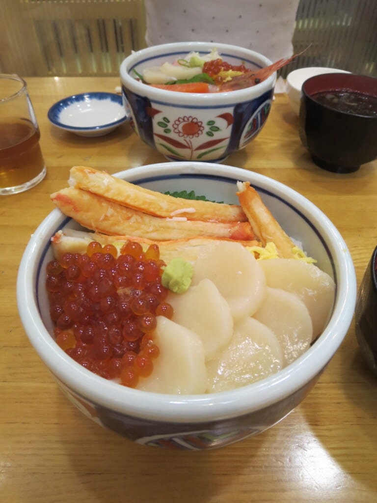 海鮮丼