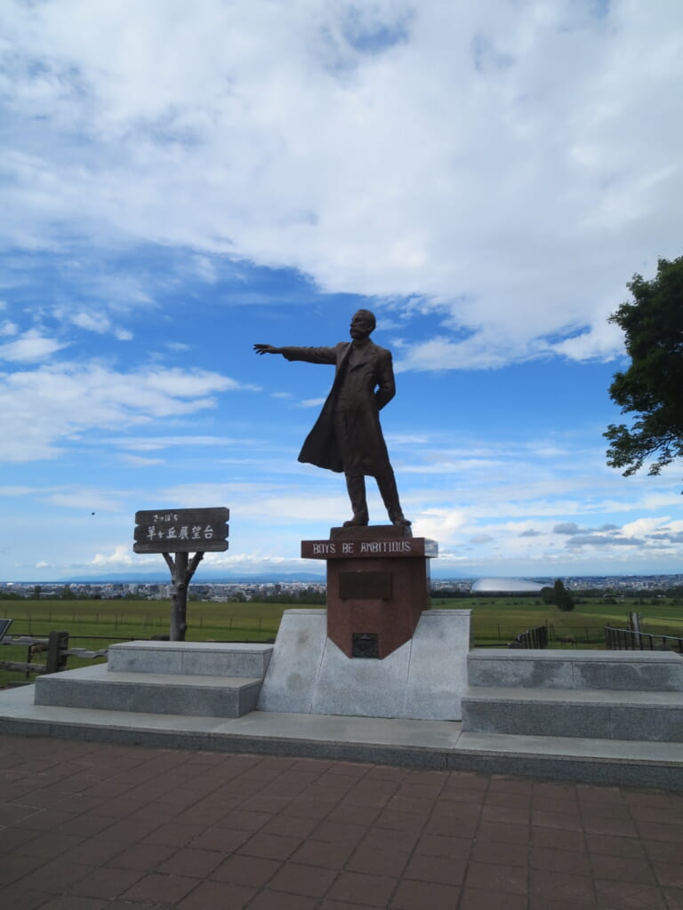 クラーク博士像
