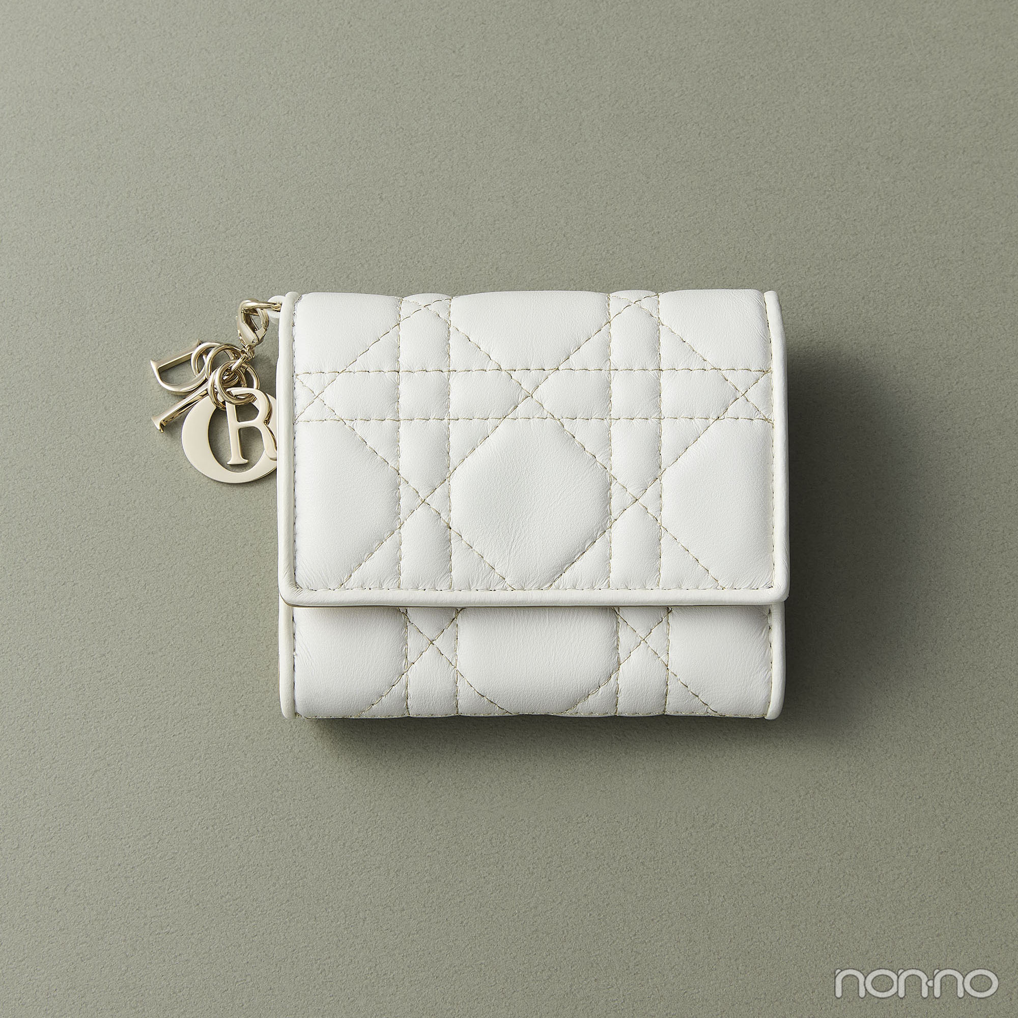 ディオールのレディ ディオール  Lotusウォレット