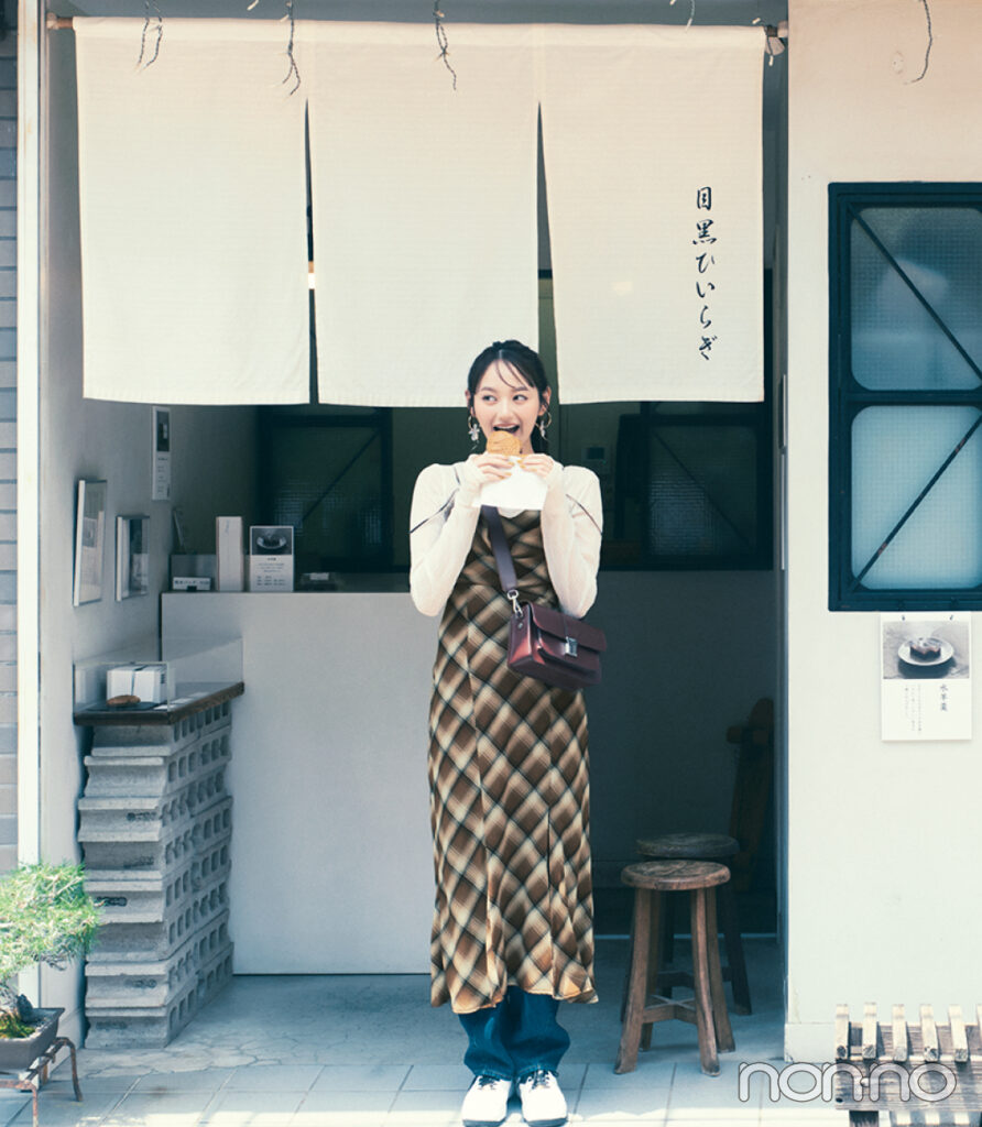 加藤栞の夏→秋着回し23℃ Late Septemberモデルカット4-3