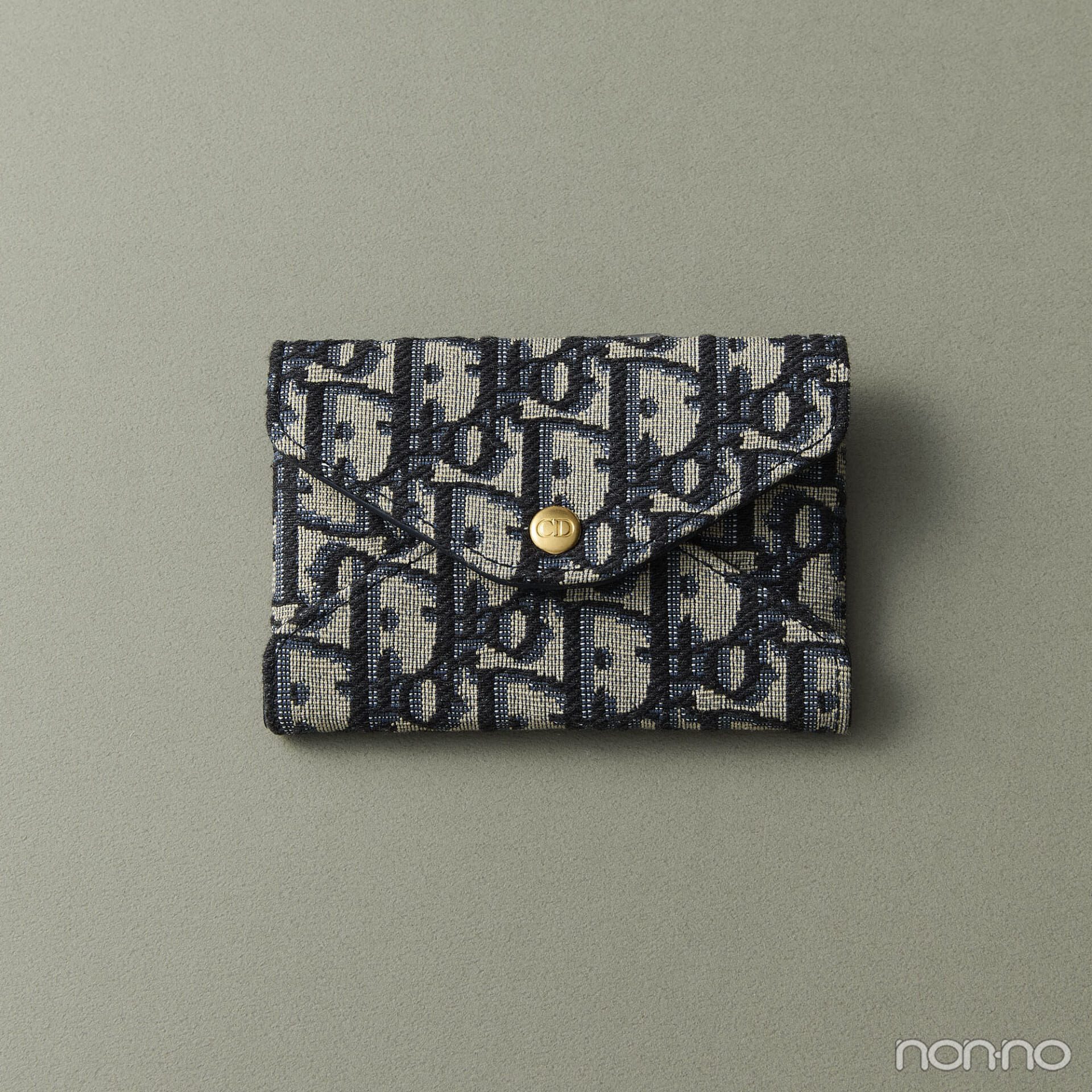 ディオールのディオールトラベル Harebell カードケース