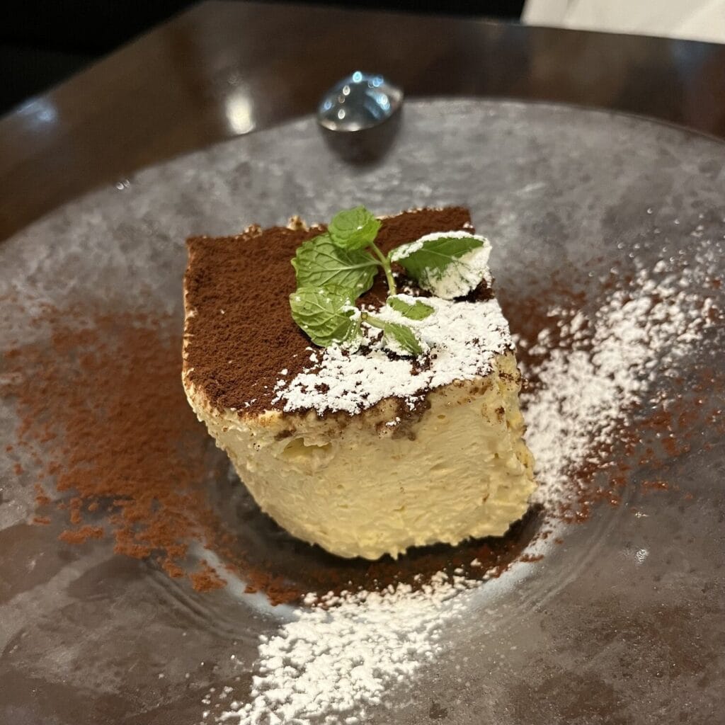 カンティーナ シチリアーナ トゥット イル マーレ 銀座4丁目 ティラミス