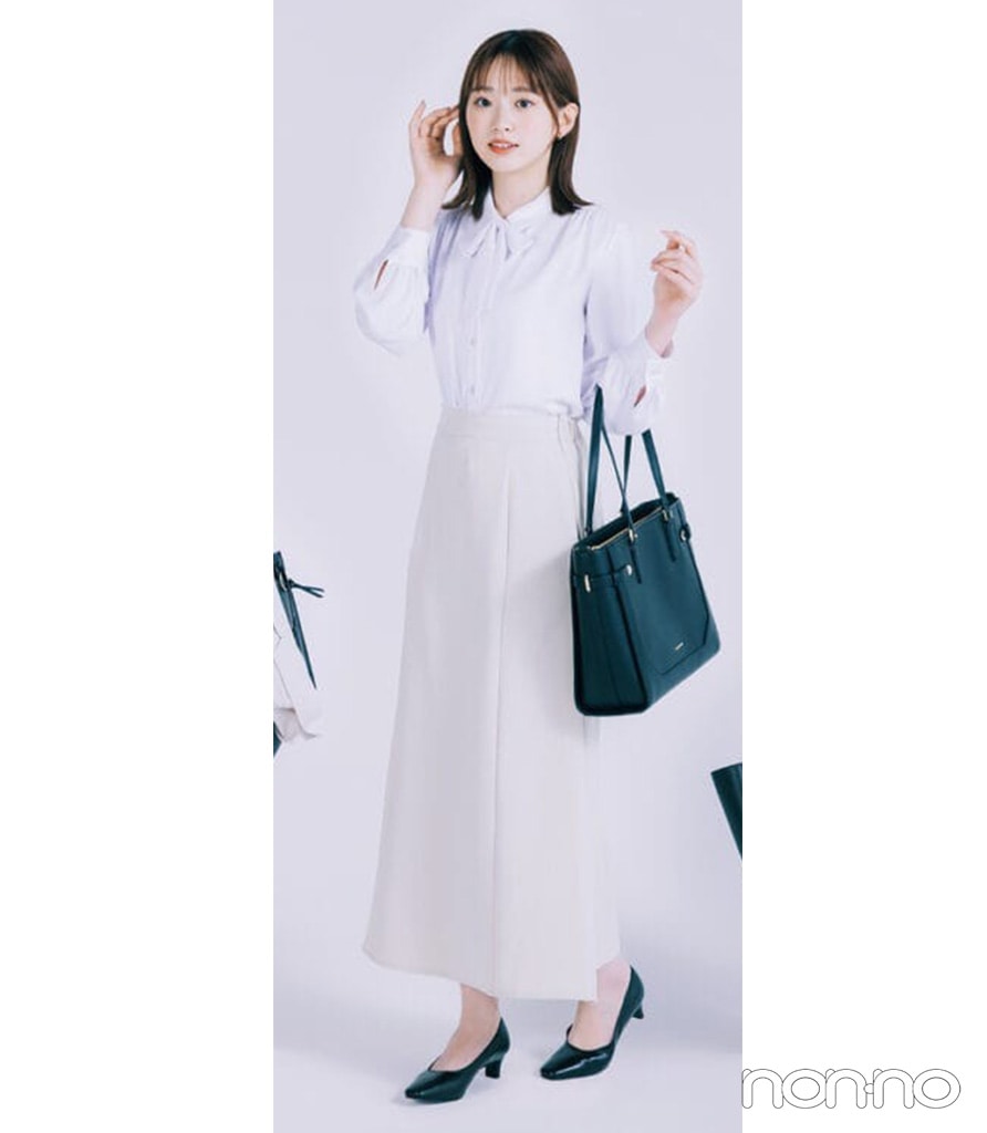 リボンタイブラウス×ロングスカートのオフィスカジュアルコーデ