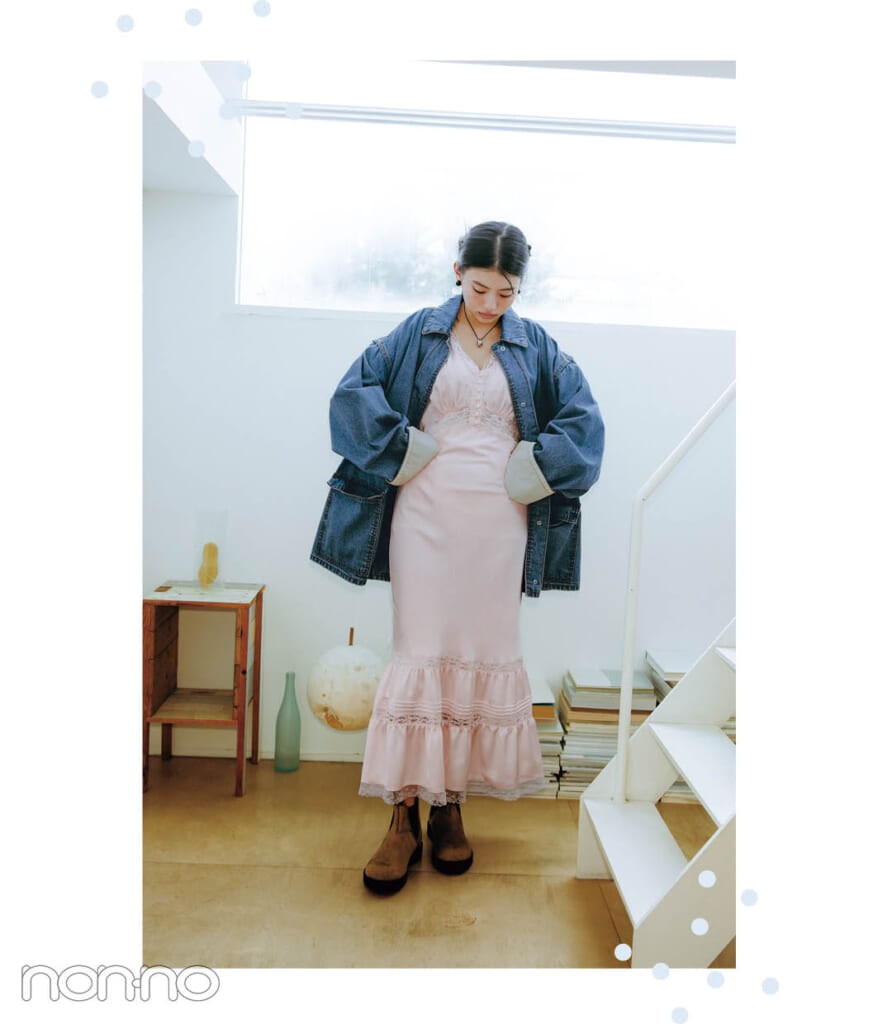 気温20℃の日の出口夏希の初夏コーデ2