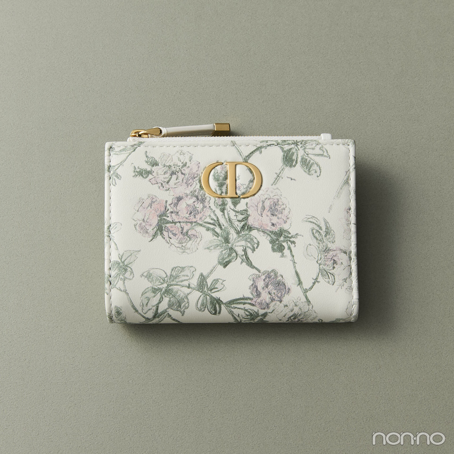 2026年開運財布ディオールの新作「ディオール カロ❛Dahlia❜ウォレット」ホワイト　花柄