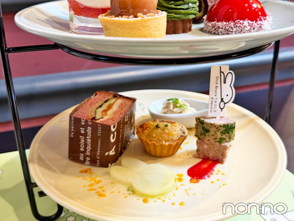 ミッフィーのクリスマスアフタヌーンティーの下段