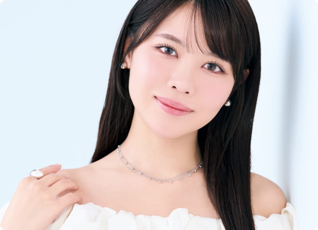 ヘア＆メイクアップアーティスト 夢月さん