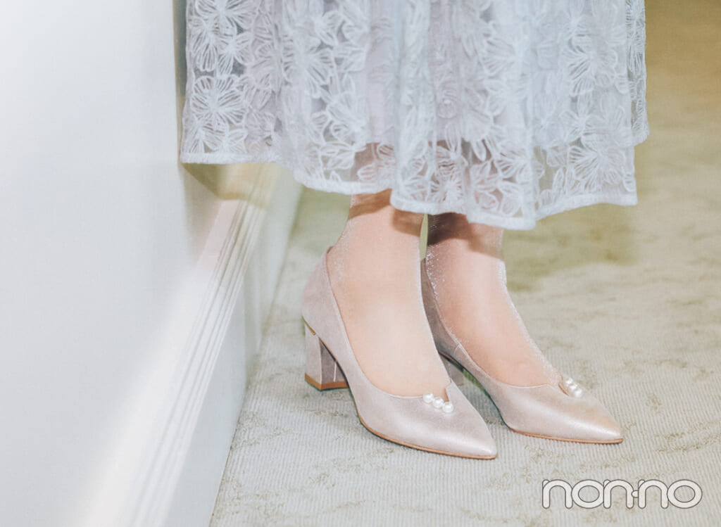 結婚式の靴は基本ヒール。ストッキングもマスト!