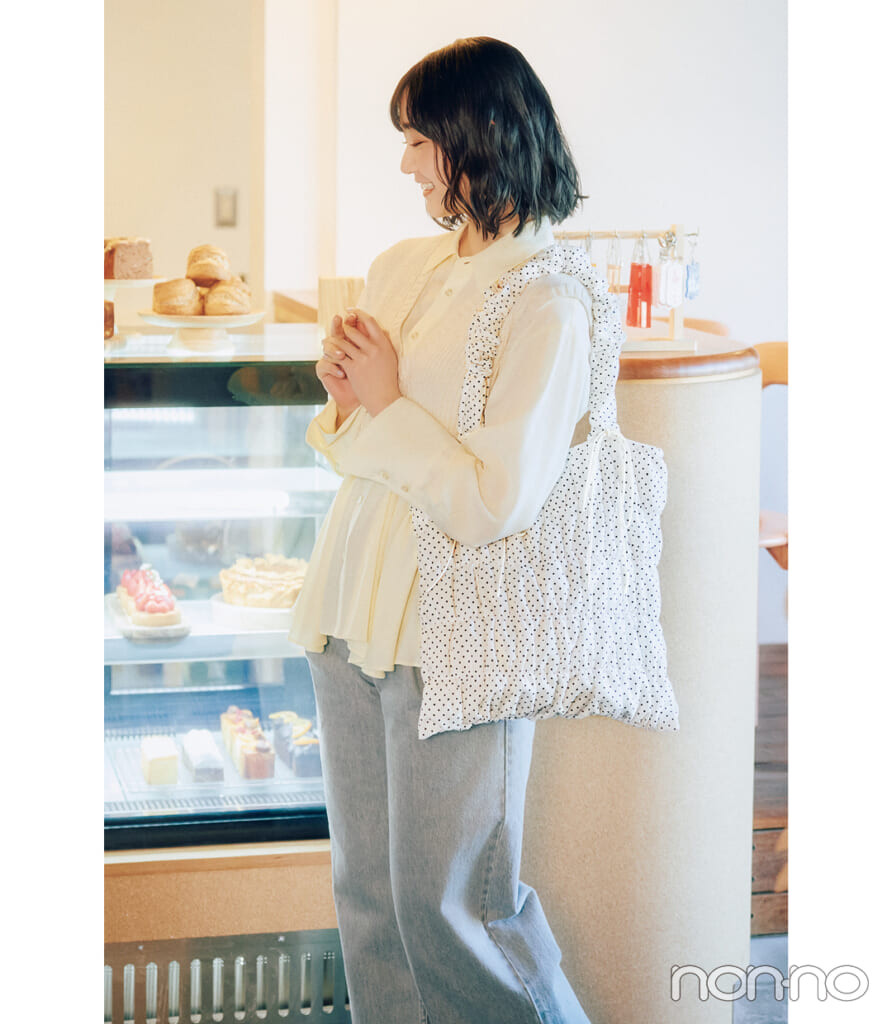 女子大生の通学トートにおすすめドット柄バッグ