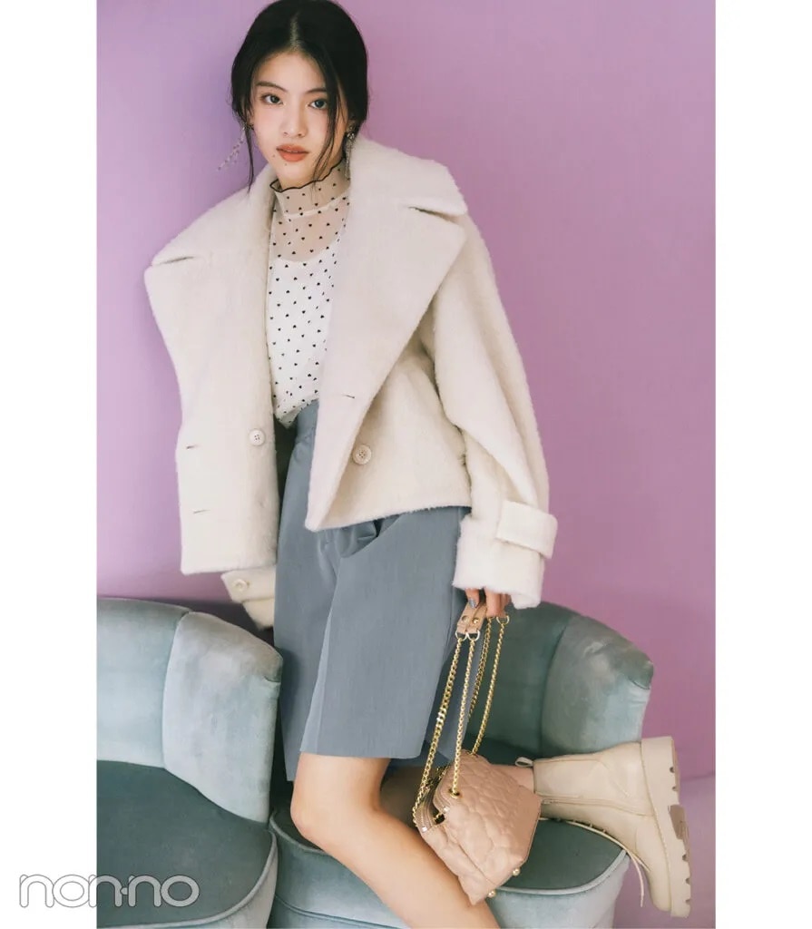 出口夏希の大学生の一週間コーデ、火曜日のボアコートスタイル